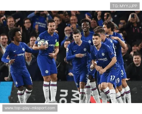 切尔西中场回传制造致命反击机会，蓝军反超比分：战术美学与速度之战